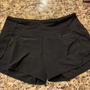 Lulu lemon Hotty Hot shorts 4”